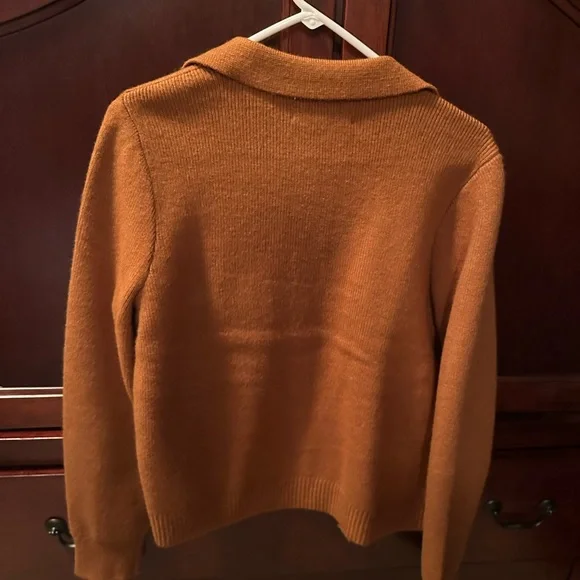 Shirt sweater jacket 
Rust
Size L - Picture 2 of 4